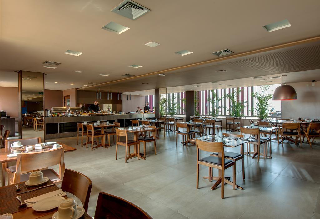 Denali Hotel Anapolis Bagian luar foto