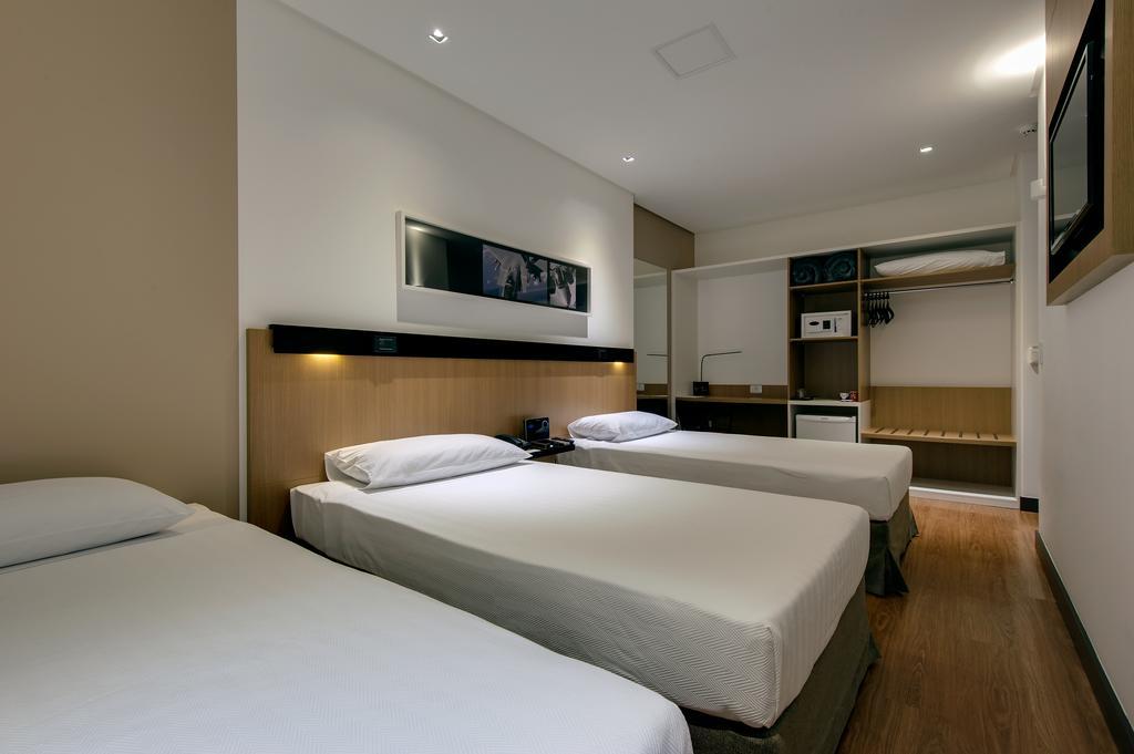 Denali Hotel Anapolis Bagian luar foto