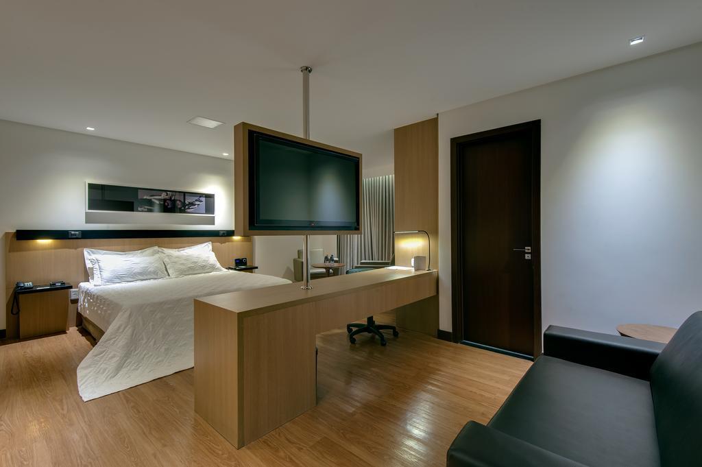 Denali Hotel Anapolis Bagian luar foto
