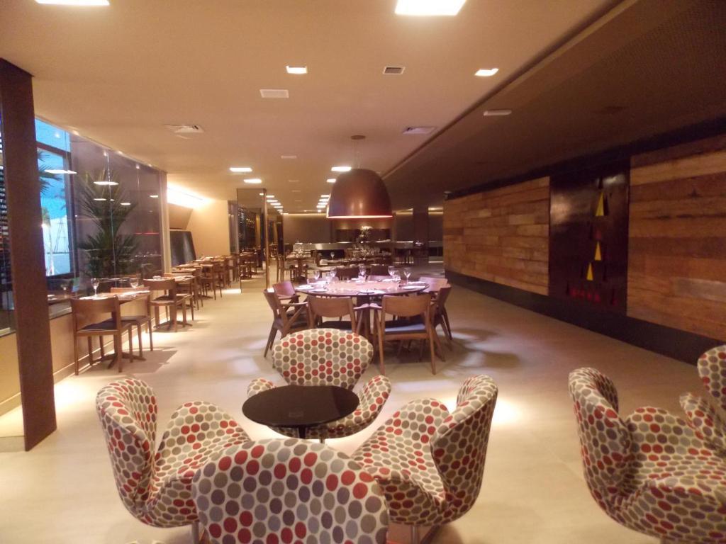 Denali Hotel Anapolis Bagian luar foto