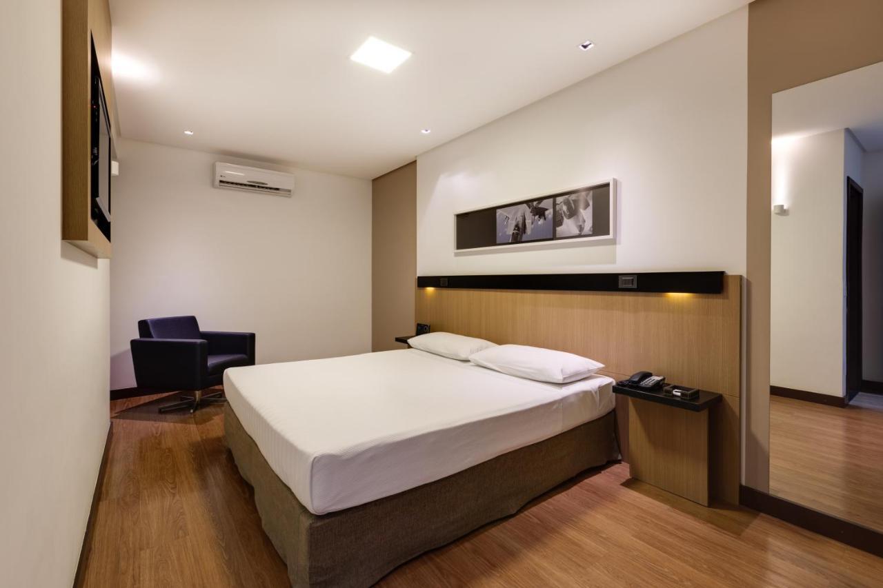 Denali Hotel Anapolis Bagian luar foto